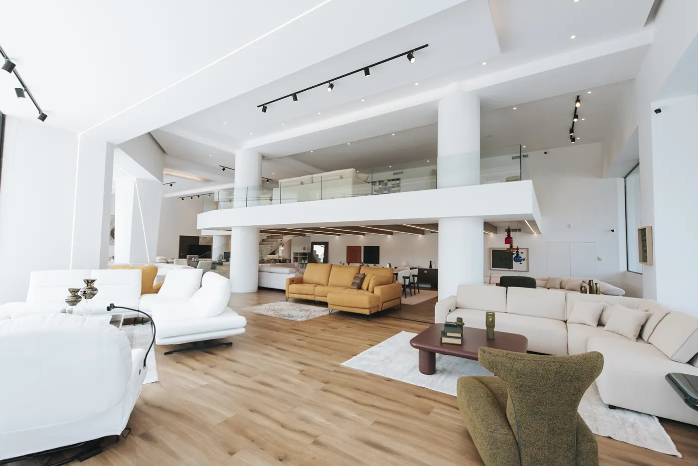 Η εταιρία-Έπιπλα Lazy Sofa